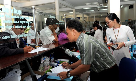 Chủ tịch UBND quận, huyện phải gặp người dân không được cấp giấy chủ quyền - Ảnh 1. Chủ tịch UBND quận, huyện phải gặp người dân không được cấp giấy chủ quyền - Ảnh 1.