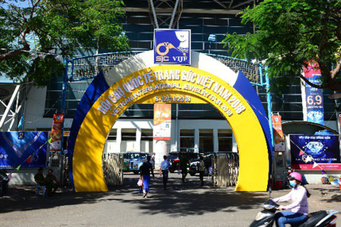 Tưng bừng ưu đãi tại Hội chợ Quốc tế Trang sức Việt Nam - VIJF 2018 - Ảnh 1. Tưng bừng ưu đãi tại Hội chợ Quốc tế Trang sức Việt Nam - VIJF 2018 - Ảnh 1.