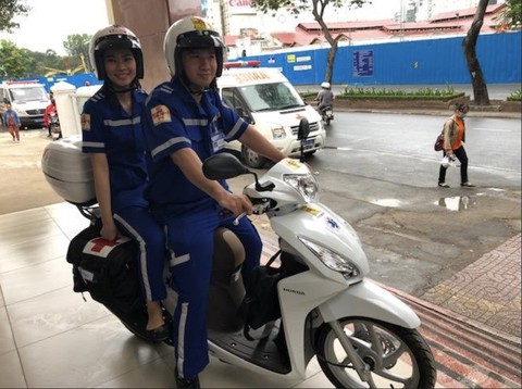 TP Hồ Chí Minh thử nghiệm xe cấp cứu cơ động 2 bánh - Ảnh 1. TP Hồ Chí Minh thử nghiệm xe cấp cứu cơ động 2 bánh - Ảnh 1.
