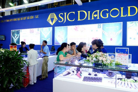 Tưng bừng ưu đãi tại Hội chợ Quốc tế Trang sức Việt Nam - VIJF 2018 - Ảnh 5. Tưng bừng ưu đãi tại Hội chợ Quốc tế Trang sức Việt Nam - VIJF 2018 - Ảnh 5.
