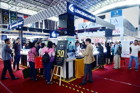 Tưng bừng ưu đãi tại Hội chợ Quốc tế Trang sức Việt Nam - VIJF 2018 - Ảnh 6. Tưng bừng ưu đãi tại Hội chợ Quốc tế Trang sức Việt Nam - VIJF 2018 - Ảnh 6.