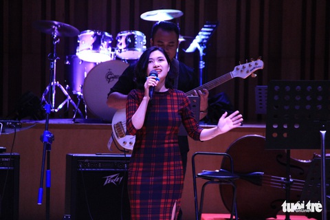 Bèo dạt mây trôi, Lý ngựa ô... lên sân khấu nhạc Jazz - Ảnh 14. Bèo dạt mây trôi, Lý ngựa ô... lên sân khấu nhạc Jazz - Ảnh 14.
