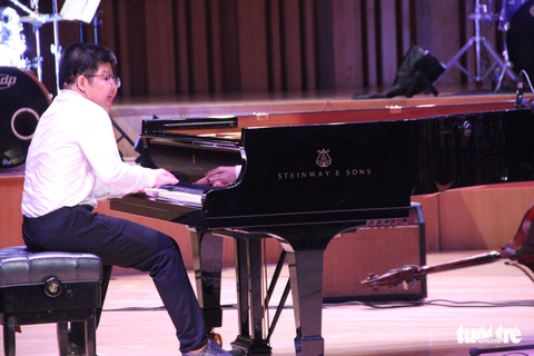 Bèo dạt mây trôi, Lý ngựa ô... lên sân khấu nhạc Jazz - Ảnh 10. Bèo dạt mây trôi, Lý ngựa ô... lên sân khấu nhạc Jazz - Ảnh 10.