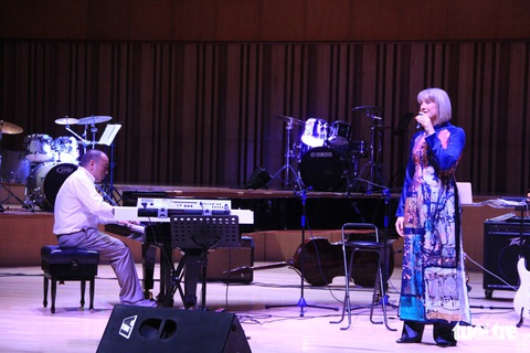 Bèo dạt mây trôi, Lý ngựa ô... lên sân khấu nhạc Jazz - Ảnh 12. Bèo dạt mây trôi, Lý ngựa ô... lên sân khấu nhạc Jazz - Ảnh 12.