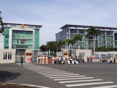 Dừng giao khoán đất rừng, đặc cách đầu tư - Ảnh 4. Dừng giao khoán đất rừng, đặc cách đầu tư - Ảnh 4.