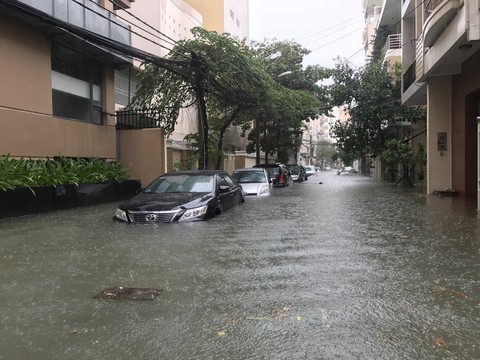 Chuyên gia giải thích lý do Đà Nẵng ngập nặng - Ảnh 5. Chuyên gia giải thích lý do Đà Nẵng ngập nặng - Ảnh 5.