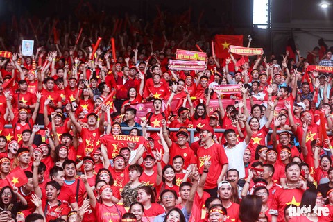 “Sức nóng” kinh khủng trên chảo lửa Bukit Jalil - Malaysia - Ảnh 5. “Sức nóng” kinh khủng trên chảo lửa Bukit Jalil - Malaysia - Ảnh 5.