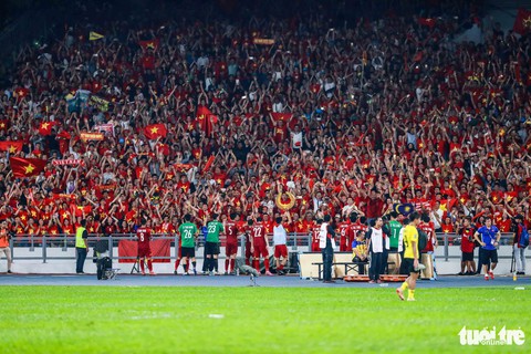 “Sức nóng” kinh khủng trên chảo lửa Bukit Jalil - Malaysia - Ảnh 7. “Sức nóng” kinh khủng trên chảo lửa Bukit Jalil - Malaysia - Ảnh 7.