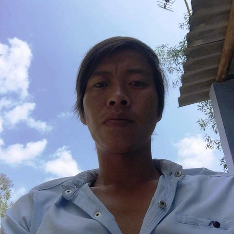 Thôn nghèo bàng hoàng thương anh dân quân hiền lành chết ngập trong lũ - Ảnh 2. Thôn nghèo bàng hoàng thương anh dân quân hiền lành chết ngập trong lũ - Ảnh 2.