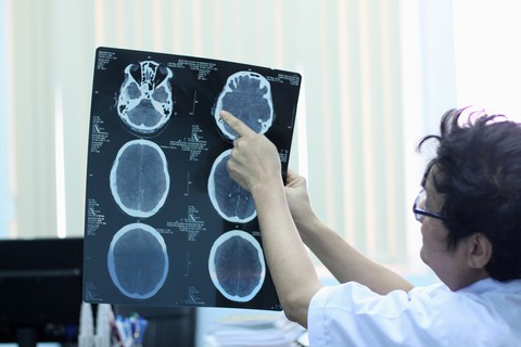 Cho rằng con gái chết bất thường, lên mạng đòi bộ trưởng Bộ Y tế trả lời - Ảnh 1. Cho rằng con gái chết bất thường, lên mạng đòi bộ trưởng Bộ Y tế trả lời - Ảnh 1.