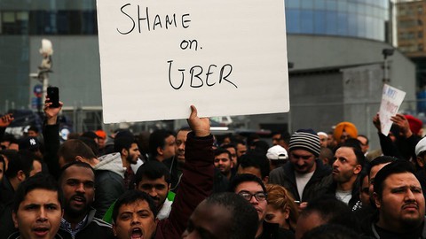 Uber phải trả lương tối thiểu cho tài xế ở New York - Ảnh 1. Uber phải trả lương tối thiểu cho tài xế ở New York - Ảnh 1.