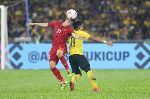 Hàng thủ tuyển Việt Nam nhận điểm số rất thấp từ FOX Sports - Ảnh 4. Hàng thủ tuyển Việt Nam nhận điểm số rất thấp từ FOX Sports - Ảnh 4.