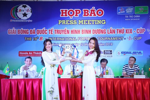 Giải bóng đá quốc tế Cúp truyền hình Bình Dương lần thứ 19 - Ảnh 1. Giải bóng đá quốc tế Cúp truyền hình Bình Dương lần thứ 19 - Ảnh 1.