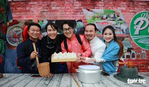 Nên duyên vợ chồng nhờ... phở - Ảnh 3. Nên duyên vợ chồng nhờ... phở - Ảnh 3.
