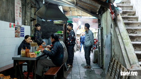 Phở gánh ông Cồ và phở Thìn Bờ Hồ - Ảnh 3. Phở gánh ông Cồ và phở Thìn Bờ Hồ - Ảnh 3.