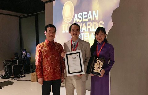 ĐH Duy Tân giành giải bạc tại ASEAN ICT Awards 2018 - Ảnh 1. ĐH Duy Tân giành giải bạc tại ASEAN ICT Awards 2018 - Ảnh 1.