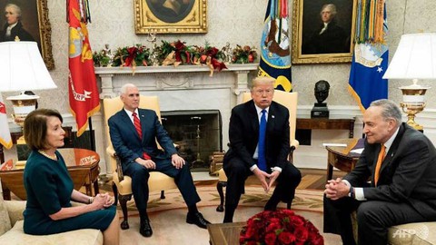 Ông Trump không dọa được phe Dân chủ nên dọa đóng cửa chính phủ - Ảnh 1. Ông Trump không dọa được phe Dân chủ nên dọa đóng cửa chính phủ - Ảnh 1.