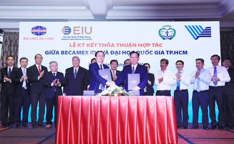 Bình Dương & Đại học Quốc gia TP.HCM: Bắt tay hợp tác phát triển giáo dục, y tế - Ảnh 3. Bình Dương & Đại học Quốc gia TP.HCM: Bắt tay hợp tác phát triển giáo dục, y tế - Ảnh 3.