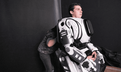 Cú lừa công nghệ hiện đại nhất ở Nga: robot có... người bên trong - Ảnh 2. Cú lừa công nghệ hiện đại nhất ở Nga: robot có... người bên trong - Ảnh 2.
