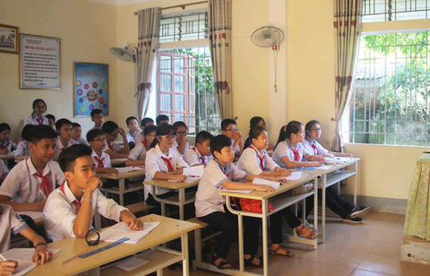Trò chấm điểm thầy, coi chừng xôi hỏng bỏng không - Ảnh 1. Trò chấm điểm thầy, coi chừng xôi hỏng bỏng không - Ảnh 1.