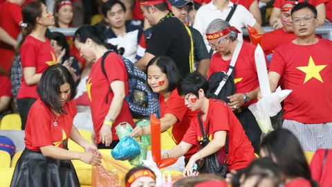 cổ động viên cổ động viên