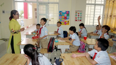 Vẽ chân dung lớp học hạnh phúc - Ảnh 1. Vẽ chân dung lớp học hạnh phúc - Ảnh 1.