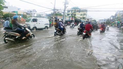 Trăm năm cống thoát nước Sài Gòn - Ảnh 1. Trăm năm cống thoát nước Sài Gòn - Ảnh 1.