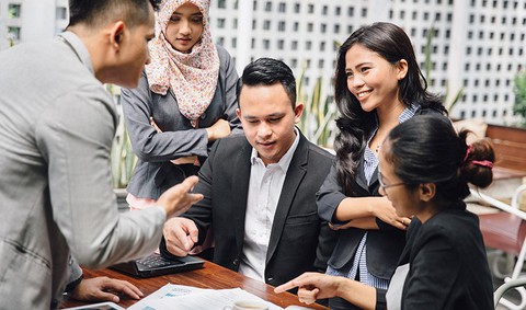 Mâu thuẫn nơi công sở, nên bộc trực hay chịu đựng? - Ảnh 5. Mâu thuẫn nơi công sở, nên bộc trực hay chịu đựng? - Ảnh 5.