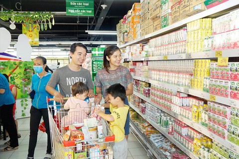 Chương trình “Giá luôn luôn thấp” mua sắm tiết kiệm tại Big C - Ảnh 2. Chương trình “Giá luôn luôn thấp” mua sắm tiết kiệm tại Big C - Ảnh 2.