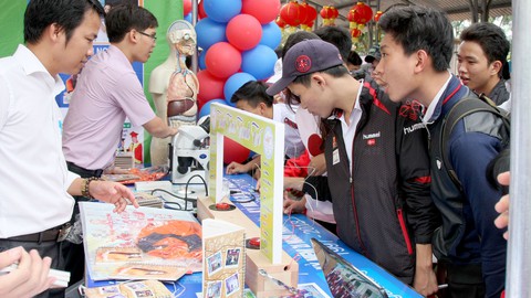Tiếp tục nhận đăng ký gian tư vấn tuyển sinh tại 4 địa phương - Ảnh 1. Tiếp tục nhận đăng ký gian tư vấn tuyển sinh tại 4 địa phương - Ảnh 1.
