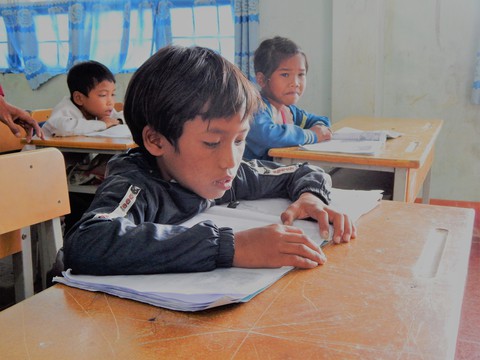 Làng 6 không trên đỉnh Cheng Leng về nơi ở mới đón tết - Ảnh 12.