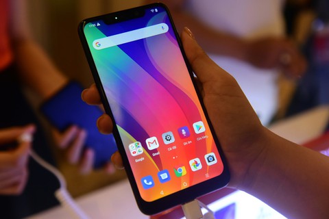 Vingroup trình làng 4 smartphone, giá thấp nhất 2,49 triệu - Ảnh 3. Vingroup trình làng 4 smartphone, giá thấp nhất 2,49 triệu - Ảnh 3.