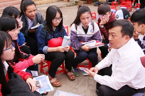 ĐH Luật TP.HCM thay đổi cách thức đăng ký xét tuyển - Ảnh 1. ĐH Luật TP.HCM thay đổi cách thức đăng ký xét tuyển - Ảnh 1.