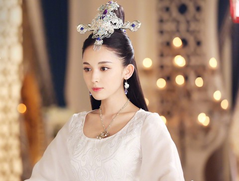 Nhức mắt với tứ đại mỹ nhân Tân Cương trên màn ảnh nhỏ Hoa ngữ - Ảnh 5. Nhức mắt với tứ đại mỹ nhân Tân Cương trên màn ảnh nhỏ Hoa ngữ - Ảnh 5.
