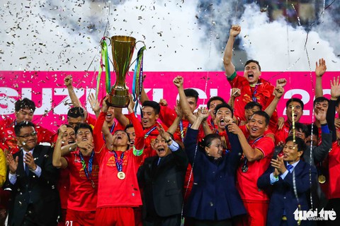 Những khoảnh khắc lịch sử của ĐT Việt Nam tại AFF cup 2018 - Ảnh 5. Những khoảnh khắc lịch sử của ĐT Việt Nam tại AFF cup 2018 - Ảnh 5.