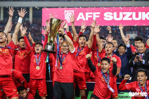 Những khoảnh khắc lịch sử của ĐT Việt Nam tại AFF cup 2018 - Ảnh 6. Những khoảnh khắc lịch sử của ĐT Việt Nam tại AFF cup 2018 - Ảnh 6.