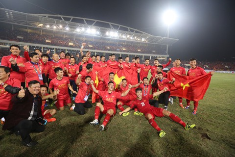 Việt Nam lần thứ hai vô địch AFF Cup - Ảnh 2. Việt Nam lần thứ hai vô địch AFF Cup - Ảnh 2.