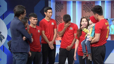 Quang Hải, Bùi Tiến Dũng, Văn Hậu… rơi nước mắt vì cậu bé u não ác tính - Ảnh 1. Quang Hải, Bùi Tiến Dũng, Văn Hậu… rơi nước mắt vì cậu bé u não ác tính - Ảnh 1.