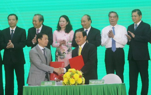 Thủ tướng: An Giang là nét chấm phá trong bức tranh của ĐBSCL - Ảnh 3. Thủ tướng: An Giang là nét chấm phá trong bức tranh của ĐBSCL - Ảnh 3.