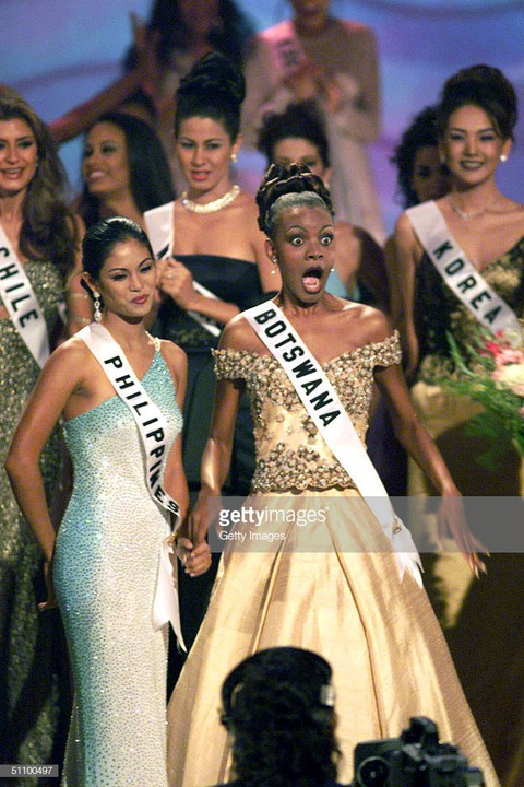 Thí sinh Miss Universe khóc, la thét, há hốc mồm khi là Hoa hậu - Ảnh 15. Thí sinh Miss Universe khóc, la thét, há hốc mồm khi là Hoa hậu - Ảnh 15.