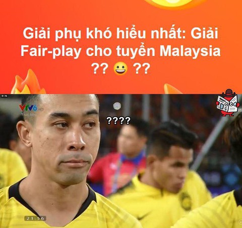 Loạt ‘bình loạn’ hài hước của cư dân mạng sau đêm vô địch - Ảnh 7. Loạt ‘bình loạn’ hài hước của cư dân mạng sau đêm vô địch - Ảnh 7.