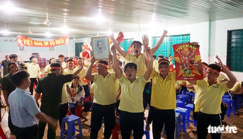 Bóng đá kết nối yêu thương - Ảnh 7. Bóng đá kết nối yêu thương - Ảnh 7.