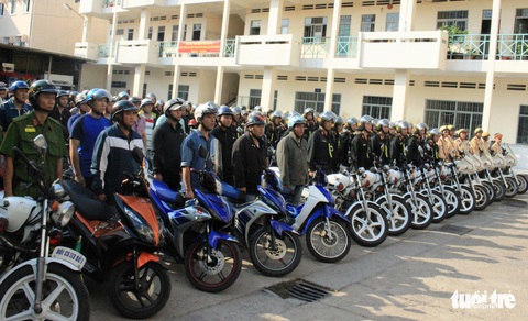 CSGT TP.HCM ra quân đảm bảo an toàn giao thông Tết dương lịch 2019 - Ảnh 1. CSGT TP.HCM ra quân đảm bảo an toàn giao thông Tết dương lịch 2019 - Ảnh 1.