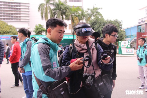 Hào hứng làm kỹ sư không gian ảo, gạch từ nylon - Ảnh 1. Hào hứng làm kỹ sư không gian ảo, gạch từ nylon - Ảnh 1.