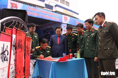 Hào hứng làm kỹ sư không gian ảo, gạch từ nylon - Ảnh 9. Hào hứng làm kỹ sư không gian ảo, gạch từ nylon - Ảnh 9.
