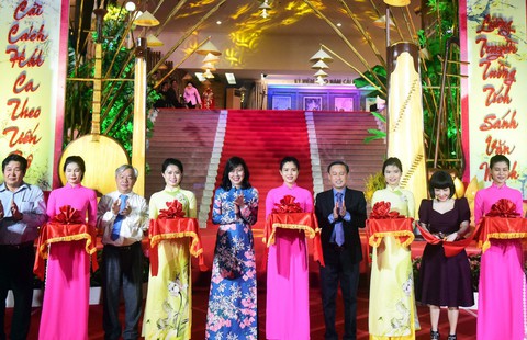 Mừng trăm năm, xem cải lương xưa, nghe đờn ca tài tử - Ảnh 2. Mừng trăm năm, xem cải lương xưa, nghe đờn ca tài tử - Ảnh 2.