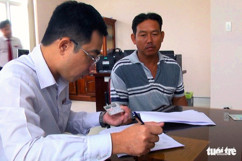 Chi trả tiền hỗ trợ cho người dân nuôi cá lồng bè trên sông La Ngà - Ảnh 1. Chi trả tiền hỗ trợ cho người dân nuôi cá lồng bè trên sông La Ngà - Ảnh 1.