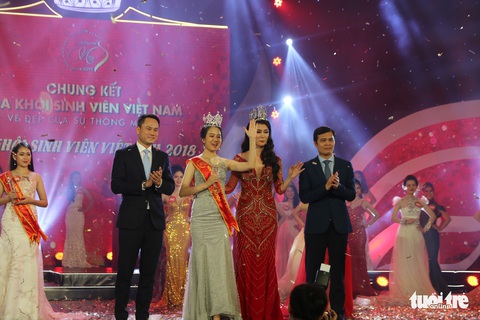 Nữ sinh trường Luật đăng quang hoa khôi sinh viên Việt Nam - Ảnh 1. Nữ sinh trường Luật đăng quang hoa khôi sinh viên Việt Nam - Ảnh 1.