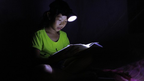 Đội đèn đi tìm con chữ - Ảnh 1. Đội đèn đi tìm con chữ - Ảnh 1.