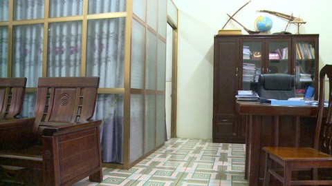 Hiệu trưởng bị tố dâm ô học sinh: Nhiều tình tiết tăng nặng - Ảnh 1. Hiệu trưởng bị tố dâm ô học sinh: Nhiều tình tiết tăng nặng - Ảnh 1.